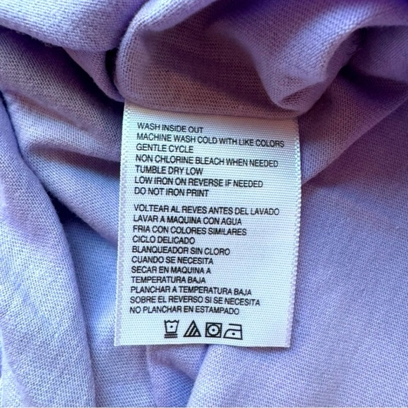 Beetlejuice “It’s Showtime” Graphic Raglan Baseball Tee - Juniors Size M - NWT - Picture 7 of 10